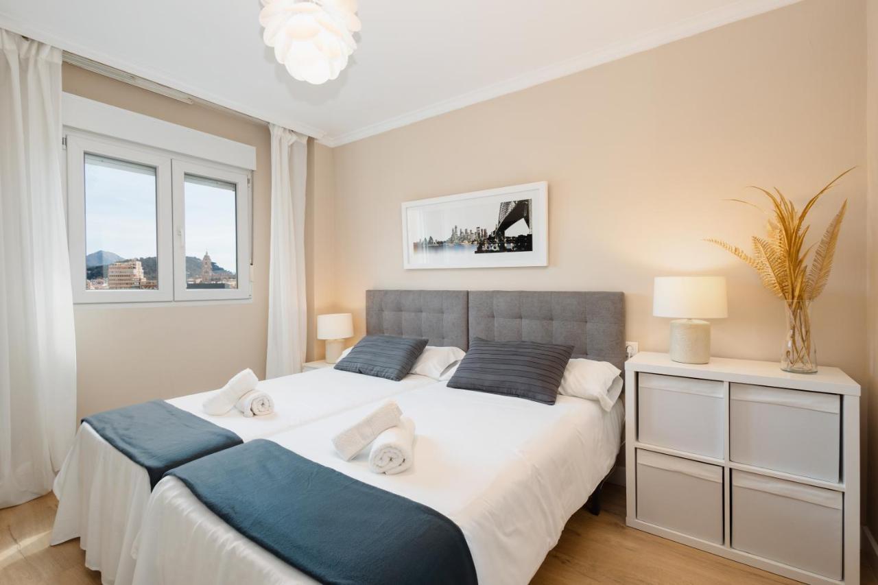 In The Historic Center Of Malaga, Very Close To The Beach And The Ave Train Station, With Private Parking Exterior photo