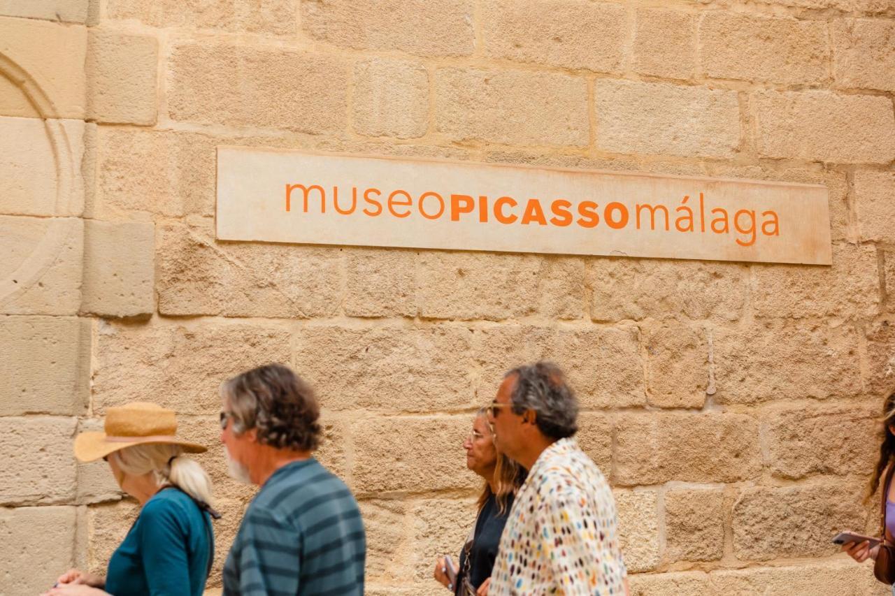 In The Historic Center Of Malaga, Very Close To The Beach And The Ave Train Station, With Private Parking Exterior photo